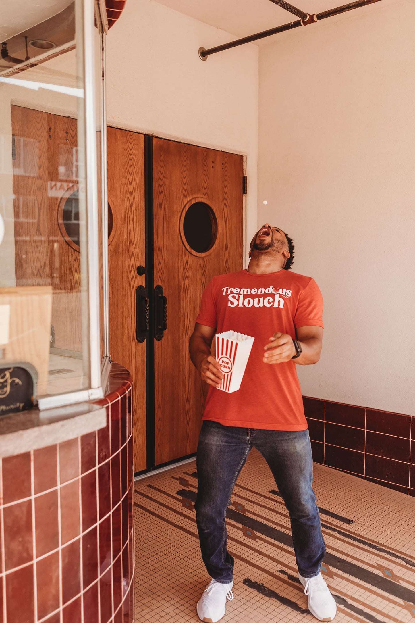 SwingJuice Short Sleeve Unisex T-Shirt Golf Tremendous Slouch-Red